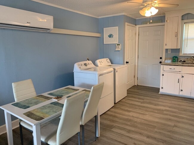 Building Photo - Two Blocks to the Beach - Two-Bedroom, One...
