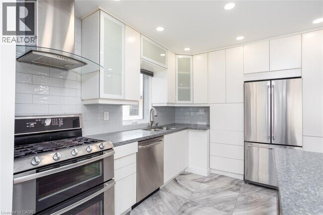 Building Photo - 2162 Mt Forest Dr