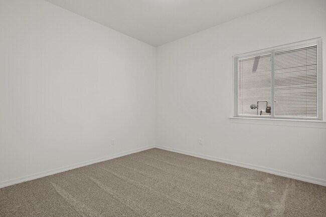 Building Photo - 245 Hunstanton St