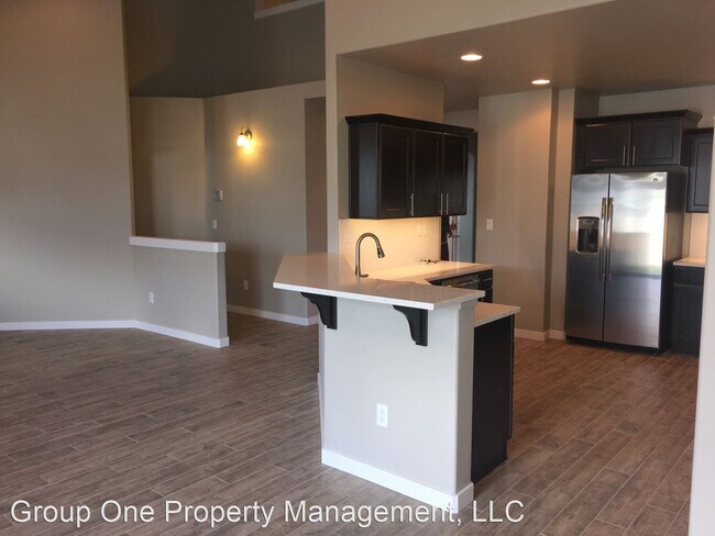 Building Photo - 4 br, 2.5 bath House - 73 N. Caracaras Way