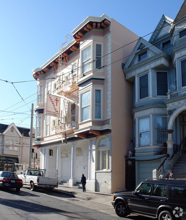 Building Photo - 1604 McAllister St