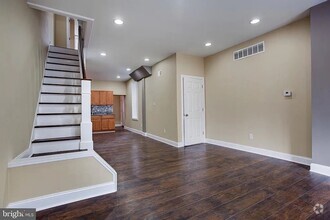 Building Photo - 3049 Redner St