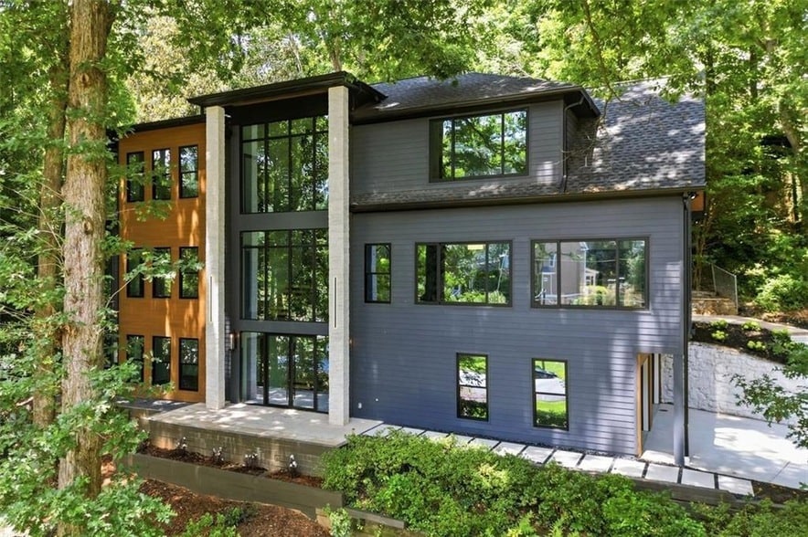 Photo - 4250 Carmain Drive NE