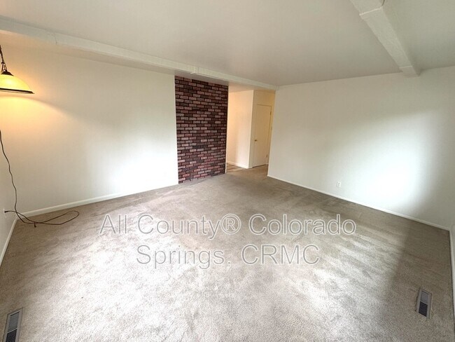 Photo - 1515 Eagle View Drive House