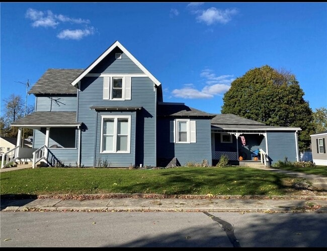 Apartment Exterior - 309 S Georgia St