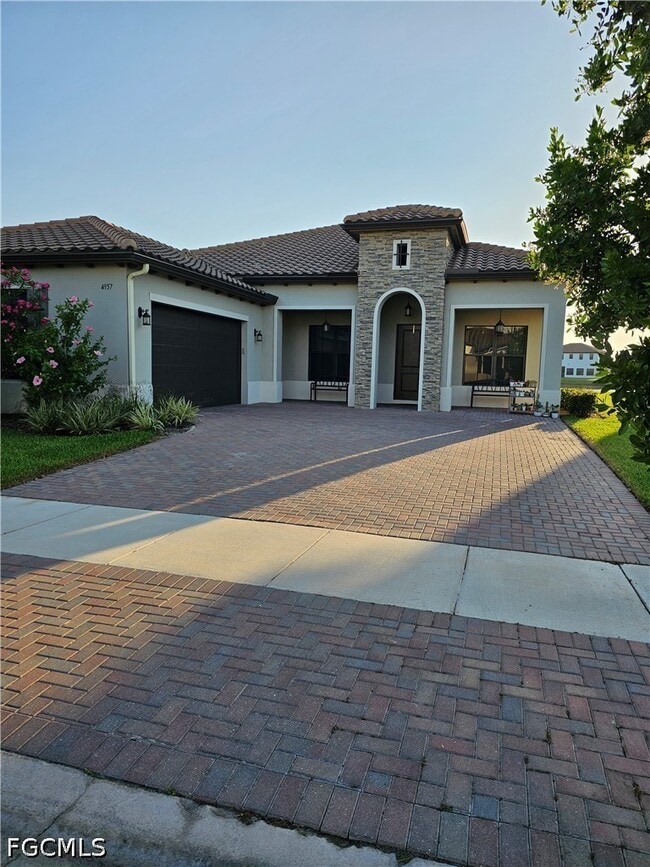 Building Photo - 4957 Corrado Ave