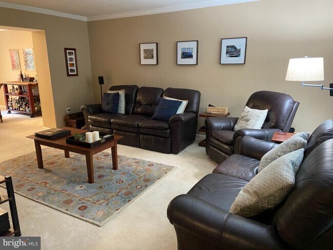 Building Photo - 2571 Wild Olive Ct