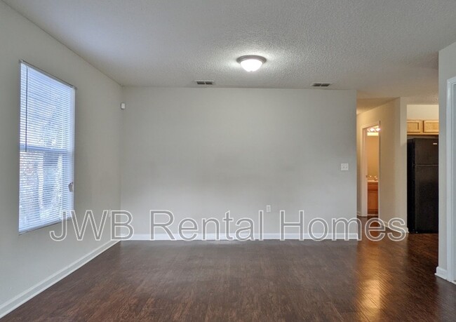 Foto del edificio - 3317 Frances Ave