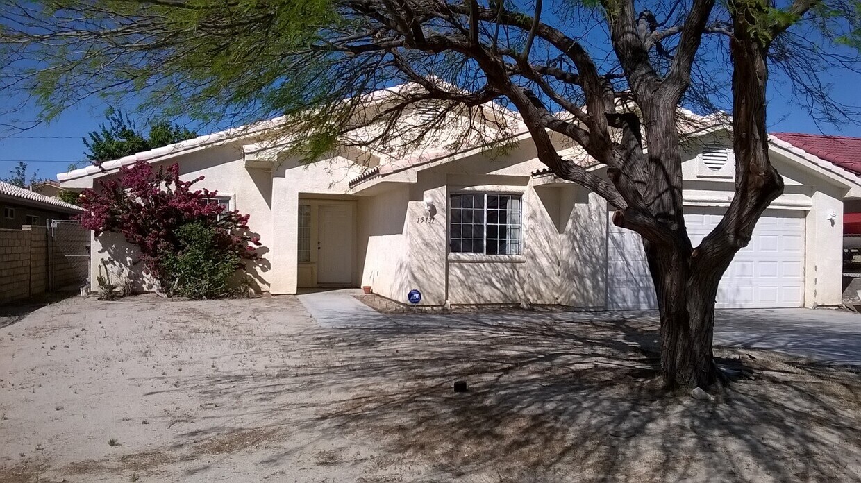 Primary Photo - 15131 Avenida Monteflora