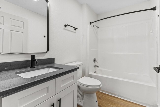 Foto del edificio - The Raphael - Beautifully Renovated!