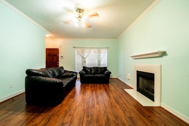 Foto del edificio - 14250 Andrea Way Ln