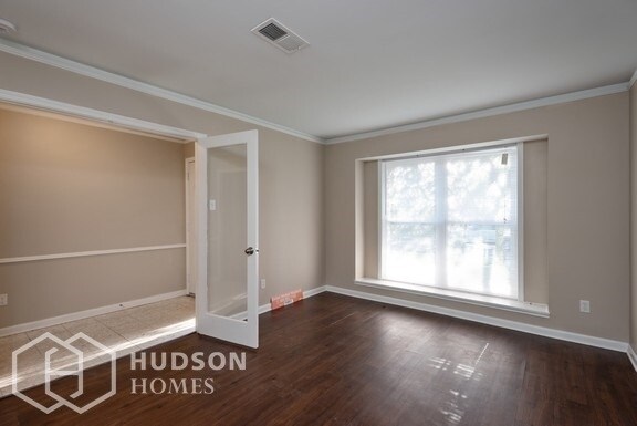 Building Photo - NOW AVAILABLE! 10007 Braes Forest, Houston...