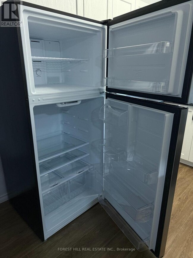 Photo du bâtiment - 31 Laguna Pkwy