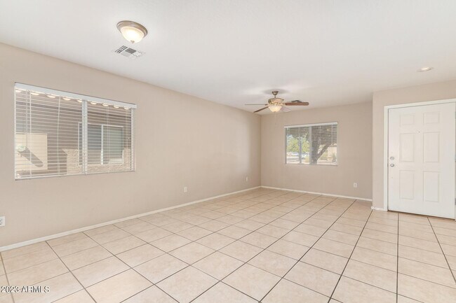 Foto del edificio - 10180 N 116th Ln