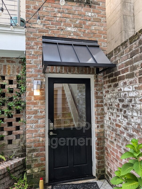 Building Photo - 112 W Gaston St