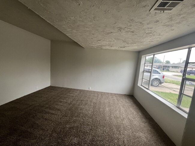 Building Photo - 3016 SW 65th Pl