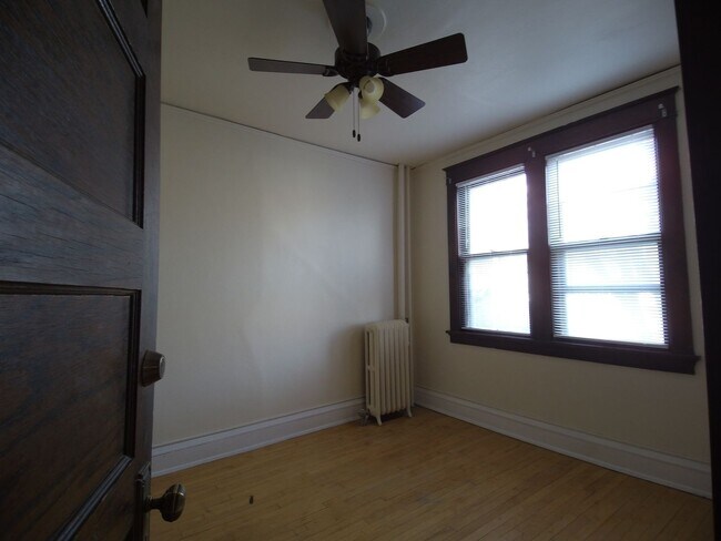 Interior Photo - Saxony Manor