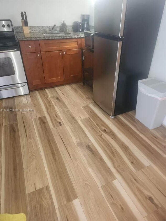 Building Photo - 7638 N Miami Ave