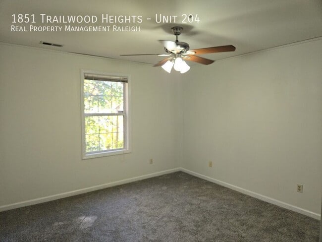Building Photo - 1851 Trailwood Heights Ln