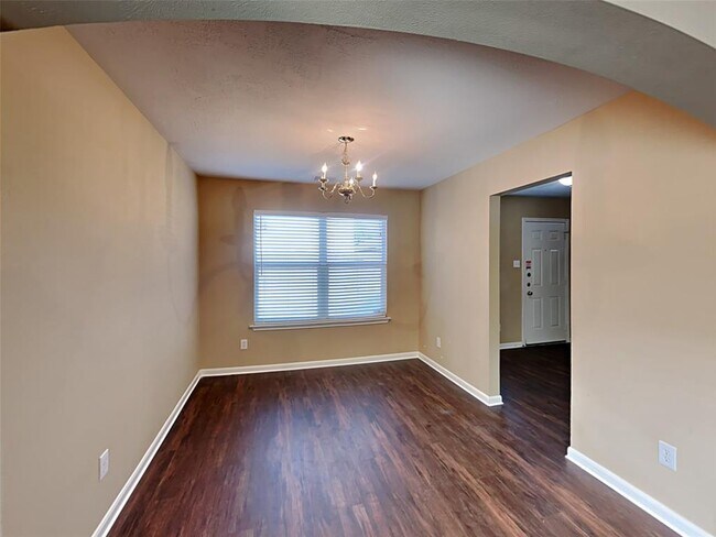 Building Photo - 19130 Yellow Thrush Dr