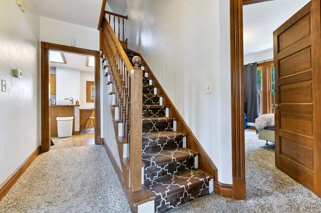 Foto del edificio - Charming Westside 4 Bedroom Home