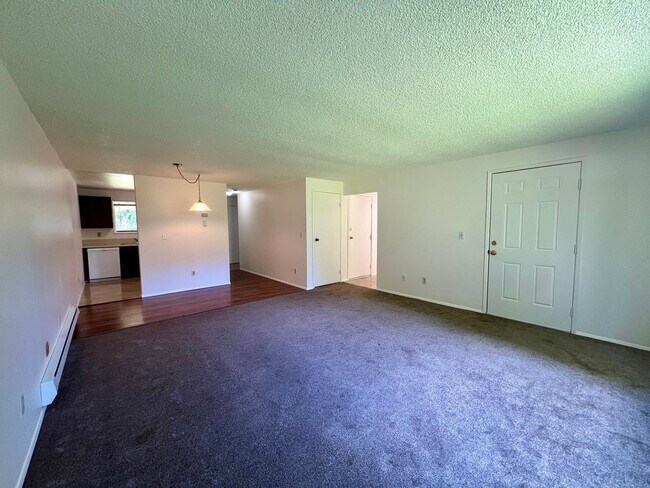 Foto del edificio - 6102 Glen Mary Ln SE