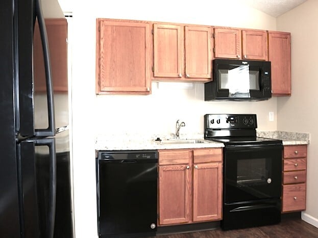 Building Photo - 6699 Alex Dr