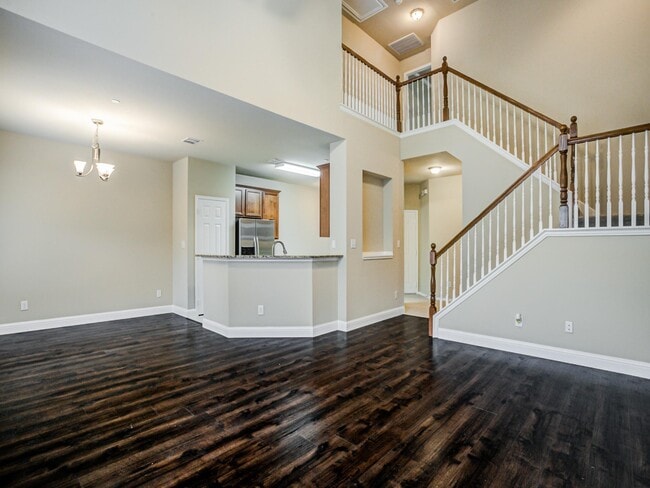 Building Photo - 4528 Sycamore Dr