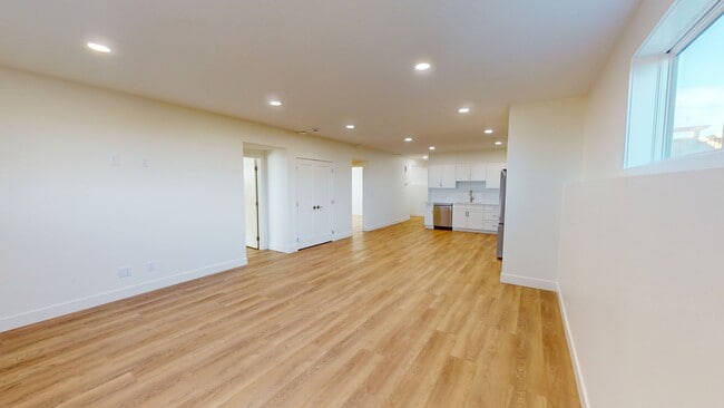 Building Photo - 93 Sunset Dr