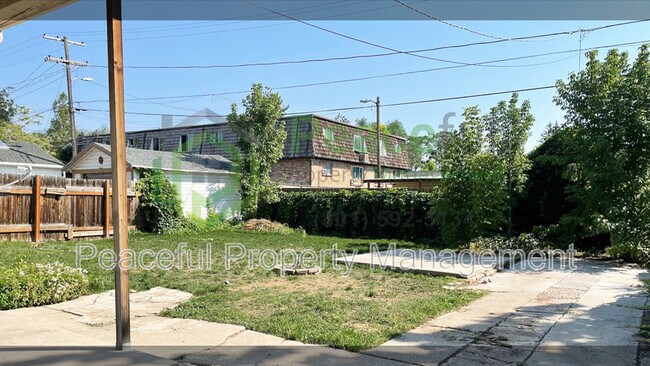 Building Photo - 164 E Truman Ave