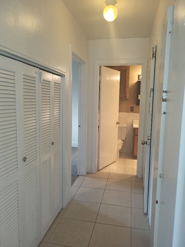 Foto del edificio - 11641 Andes St