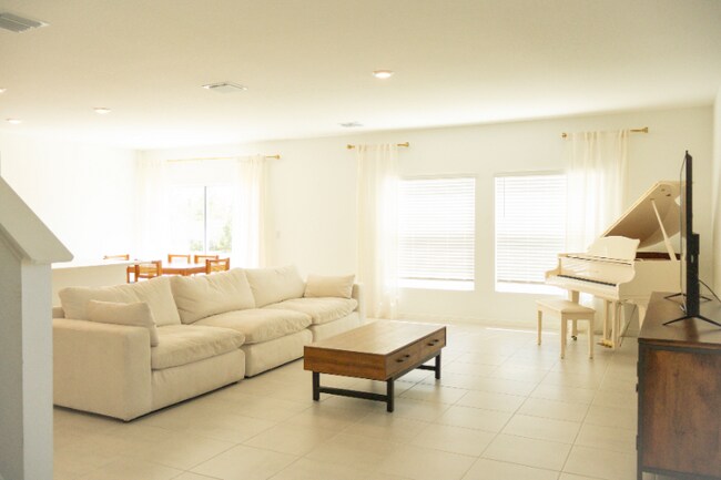 Foto del edificio - 6305 Milestone Lp