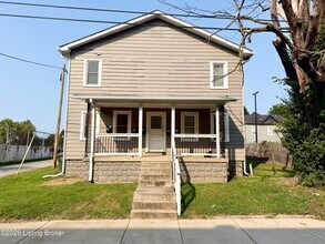Building Photo - 121 E 14th St
