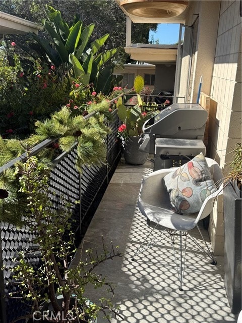 Building Photo - 241 S Barrington Ave