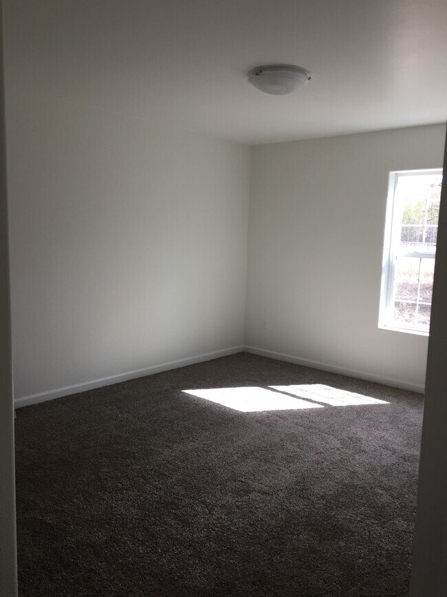 Building Photo - 8122 E Snow Cave Cir