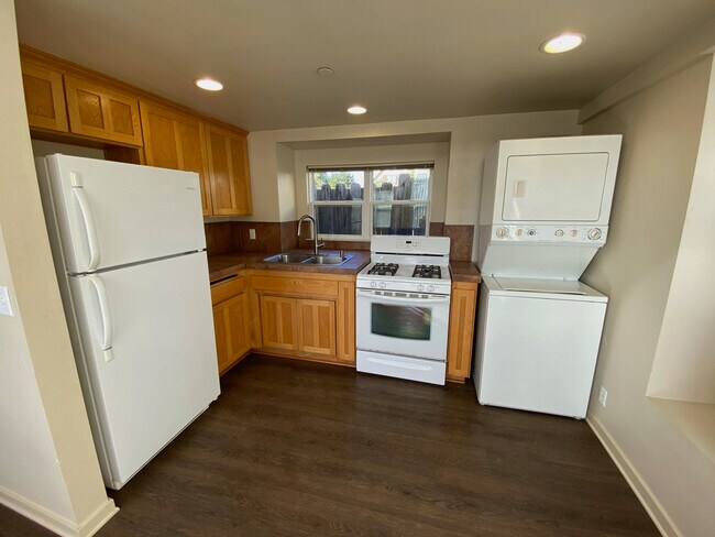 Foto del edificio - 2127 Price St