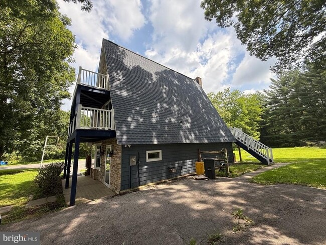 Building Photo - 3399 Murray Rd