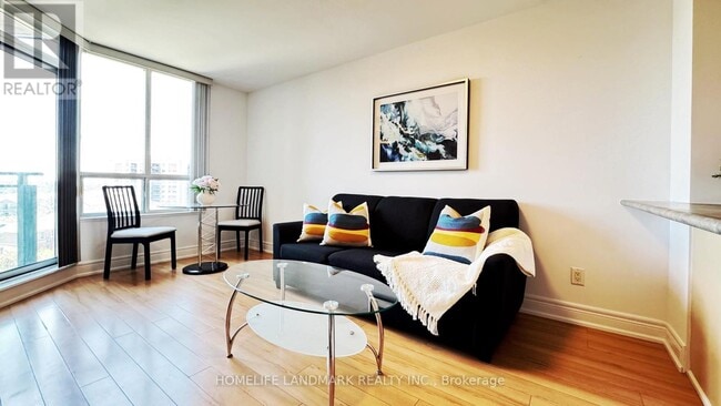 Photo du bâtiment - 62-862 Suncrest Blvd