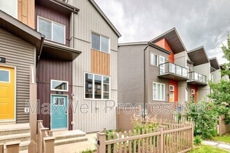 Building Photo - 4470 Prowse Rd SW