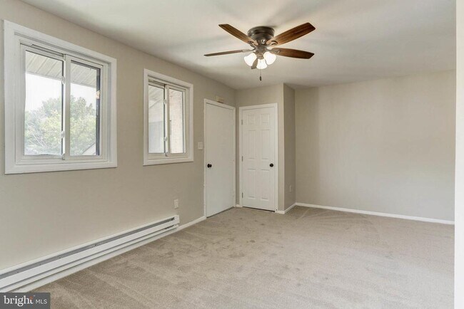 Foto del edificio - 9351 Reader Ln