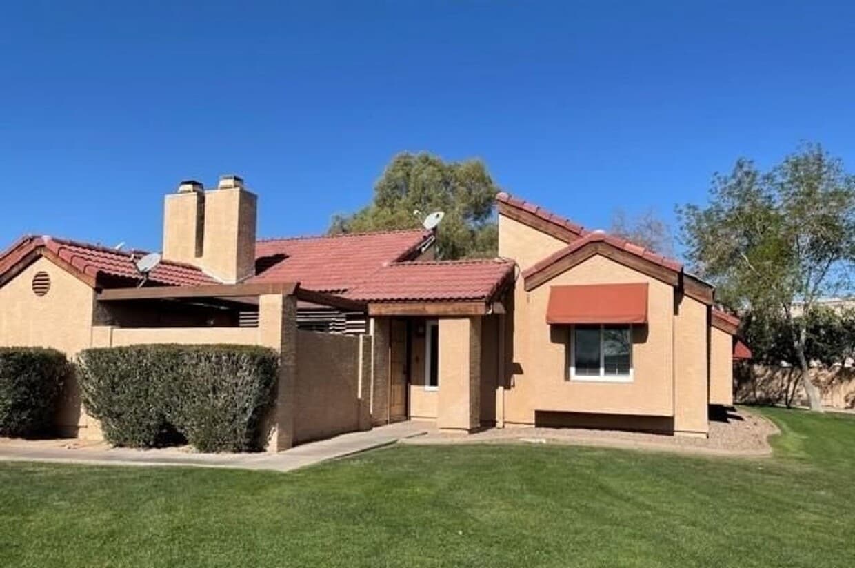 Primary Photo - 3bd 2ba Tempe Townhouse