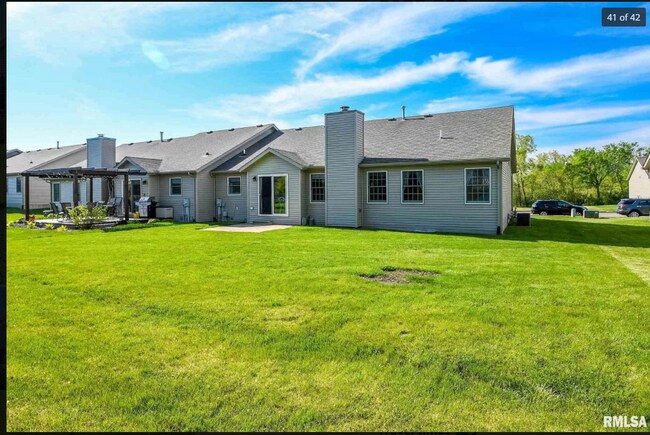 Deslizador trasero y pequeña plataforma de hormigón - 1917 English Oak