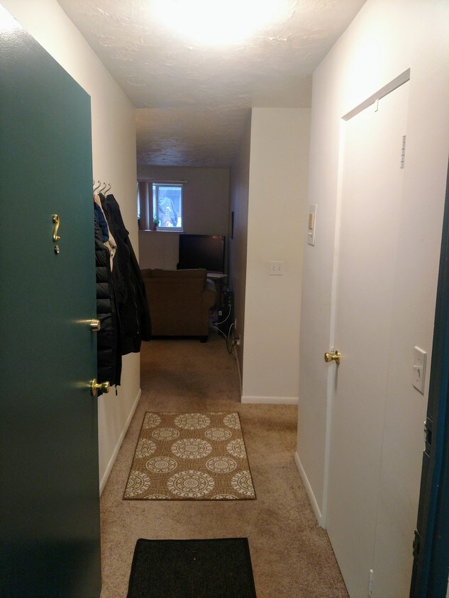 Entrada - 800 W Lenawee St