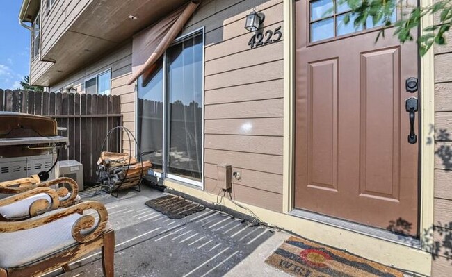Building Photo - 4226 Hunting Meadows Cir