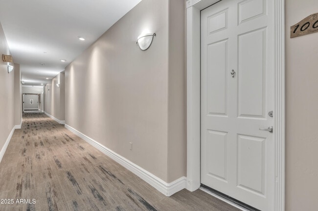 Building Photo - 5450 E Deer Valley Dr