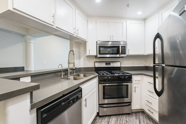 Foto del interior - 114 North Doheny Drive