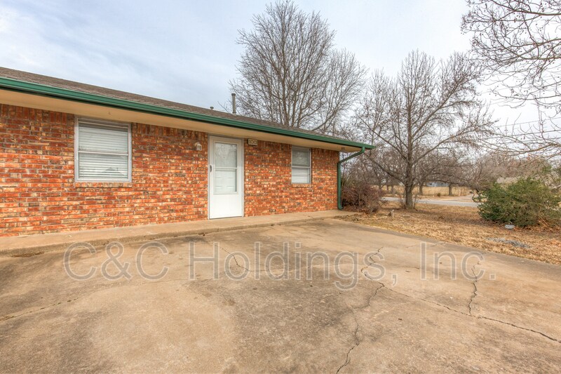 104 W Atlanta St, Broken Arrow, OK 74012 Condo for Rent in Broken