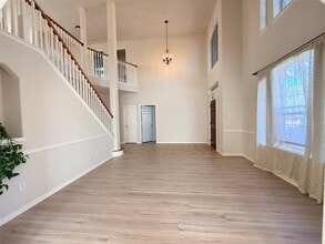 Building Photo - 410 Willow Pointe Dr