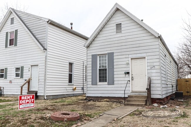 Building Photo - Newly Renovated 1 bedroom House ***Not Section 8 Approved***