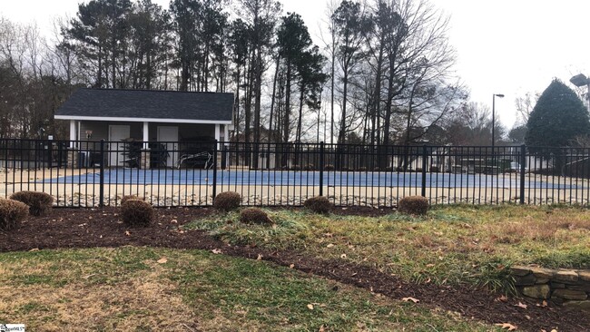 Building Photo - 418 Rolling Pines Ln